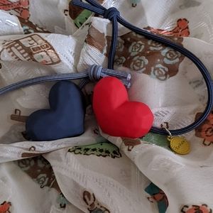 Solid heart hair ties